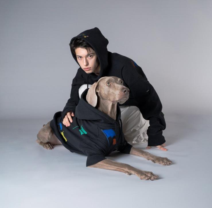 HumanWear – STANDING ON THE BLUE