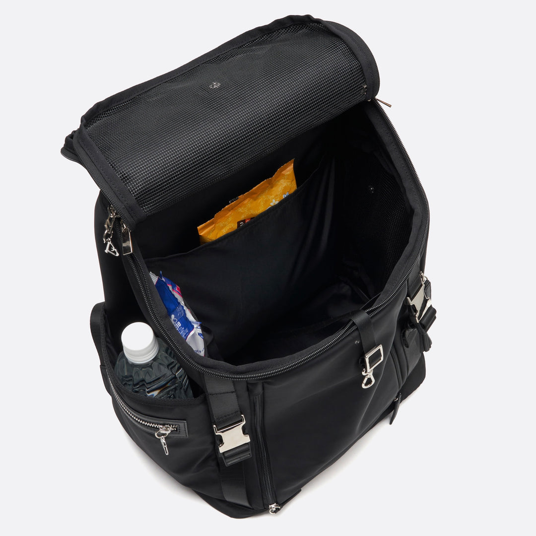 Ultimate Backpack – STANDING ON THE BLUE
